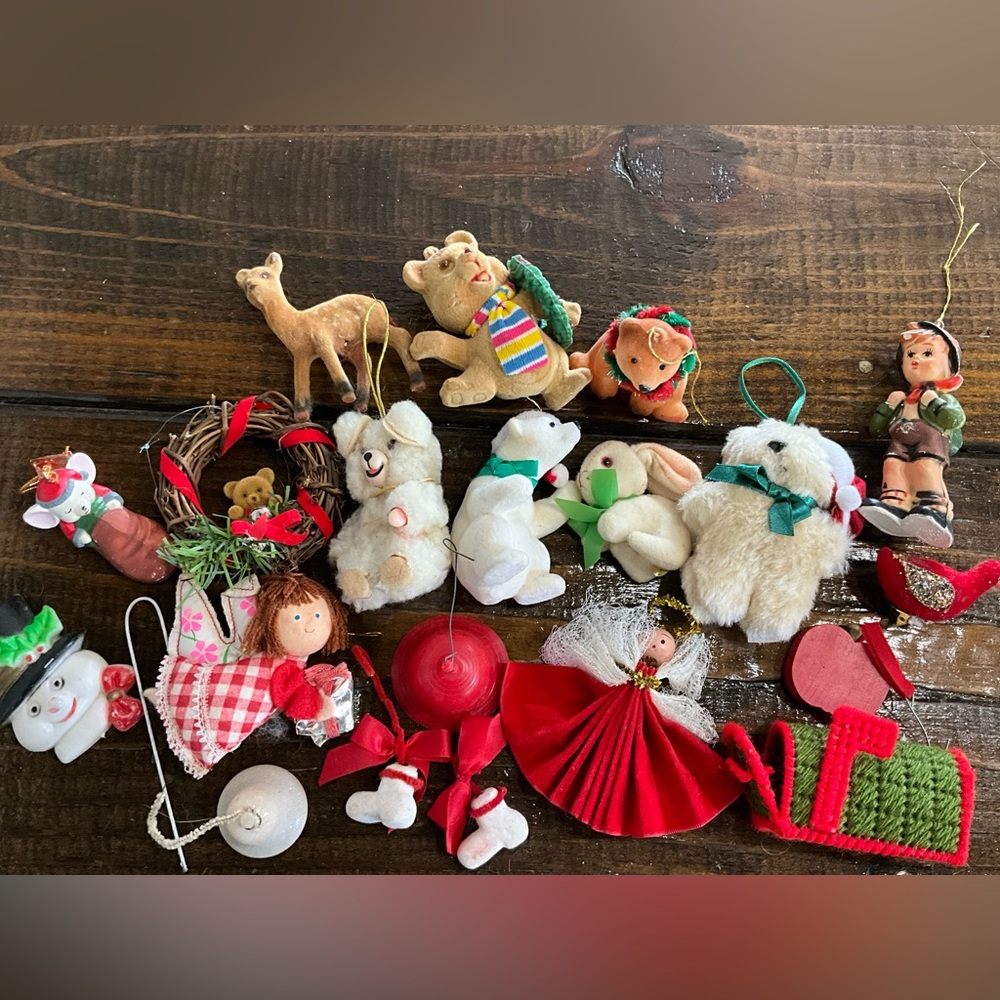 Vintage Assorted Lot of 20 Christmas Ornaments Decor Bears Plastic Felt
